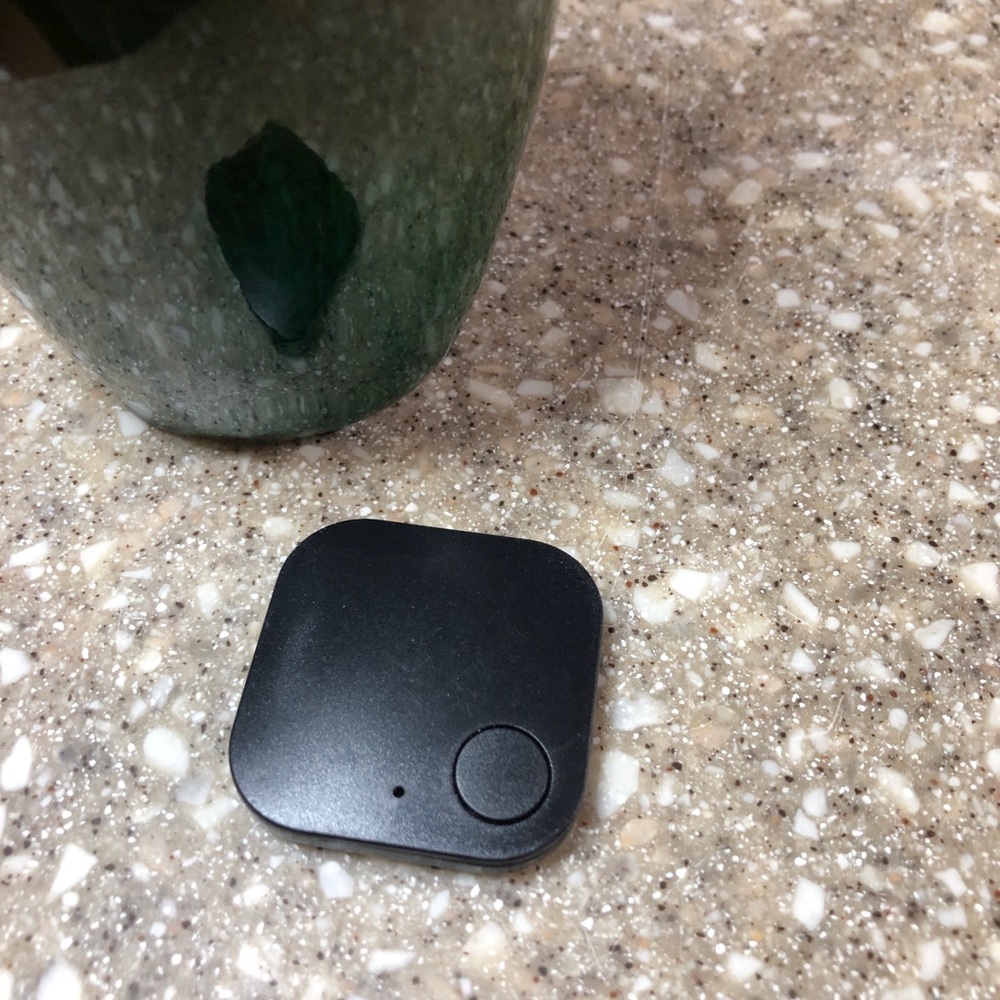 Black Bluetooth Tracker